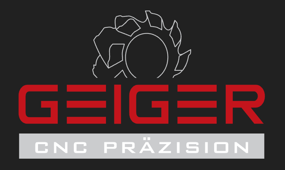 GEIGER CNC PRÄZISION Logo mit Zahnrad-Symbol in Weiß auf schwarzem Hintergrund.