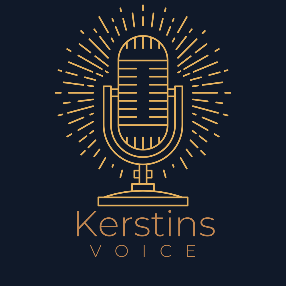Goldene Umrisszeichnung eines Vintage-Mikrofons mit Strahlen und dem Text „Kerstins VOICE“.
