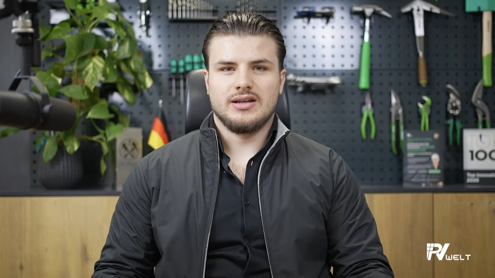 BLACKOUT-GEFAHR: Warum Ihre PV-Anlage bei Stromausfall NICHT hilft!