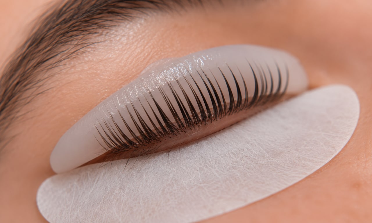 Behandlungsablauf Lash & Brow Lifting bei SWON in Pforzheim