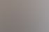 Sieben Personen stehen vor einer grauen Wand und lächeln in die Kamera.