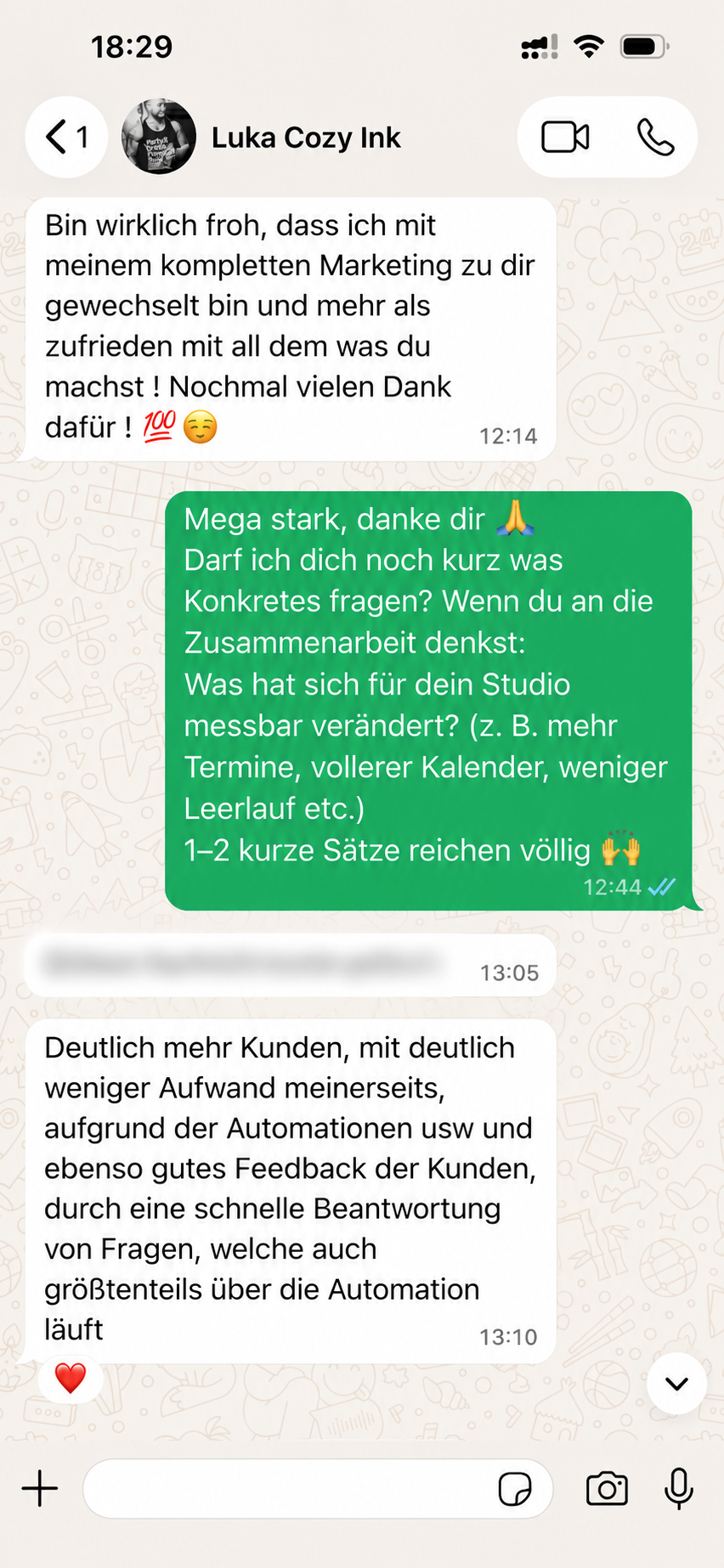 WhatsApp-Nachricht von einem Studioinhaber