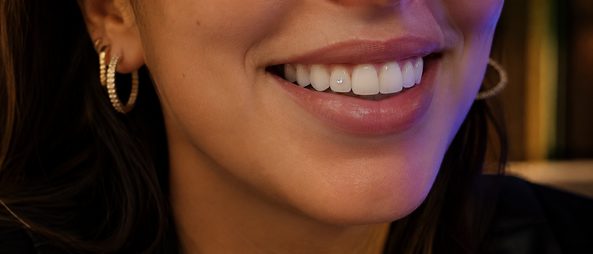 Natürlich gepflegtes Lächeln nach einer kosmetischen Smile-Behandlung