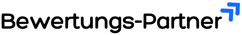 Das Logo von Bewertungs-Partner.de mit schwarzem Text und einem blauen, pfeilförmigen Symbol.