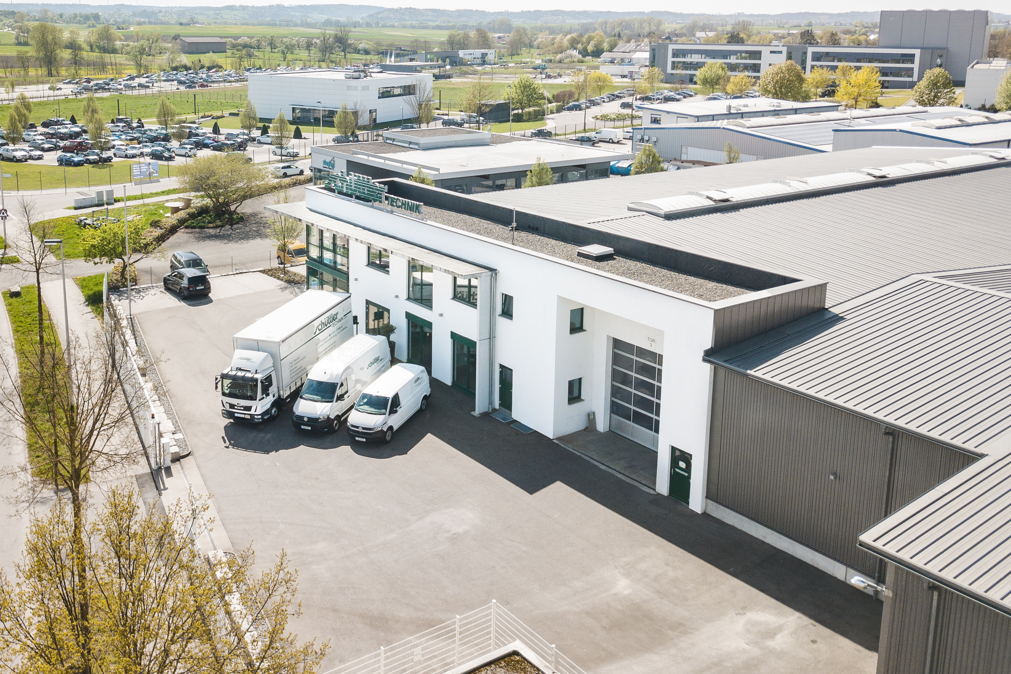 Kunden weltweit vertrauen auf unsere Kompetenz in der industriellen Blechbearbeitung