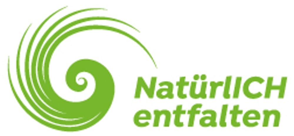 Grünes Spiralmuster und Text "NatürlICH entfalten"