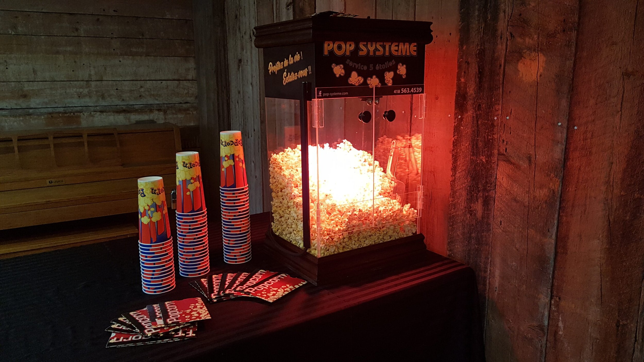 Réchaud à popcorn Pop Système avec contenants prêts à servir