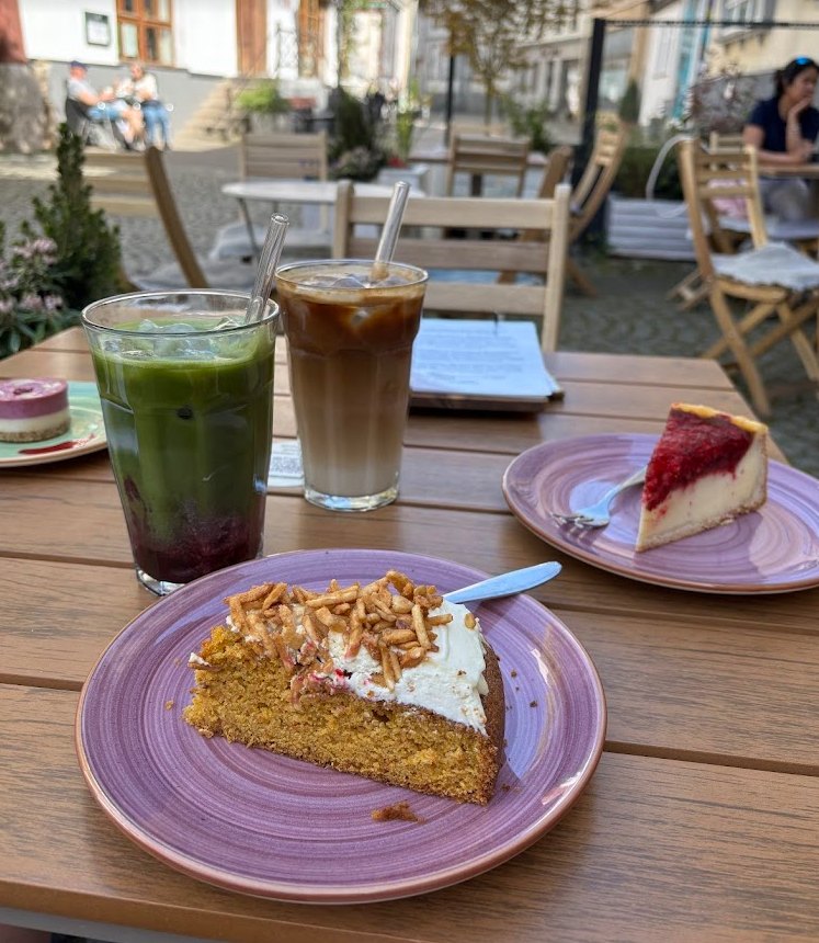 Kuchen + Desserts