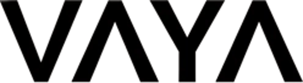Schwarzes VAYA-Logo auf dunkelgrünem Hintergrund.