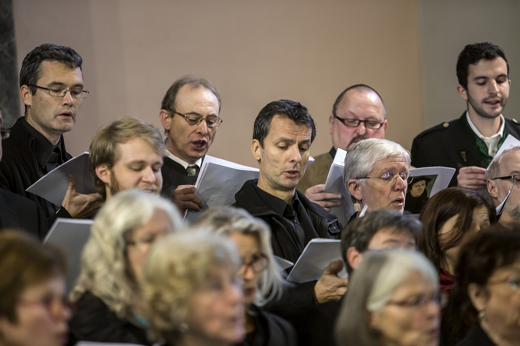 Choir and instrumentalists during the peace mass premiere in the Heilandskirche, Voices of Spirit 2017, Graz