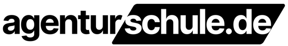 Kopf eines schwarzen Raben im Low-Poly-Stil, nach rechts blickend, vor einem weißen Kreis.