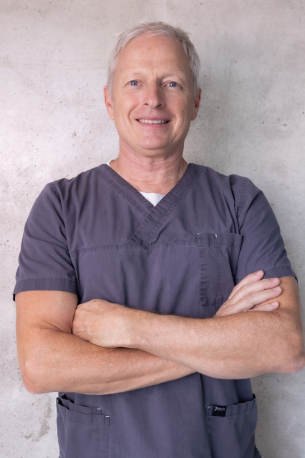 Dr. Jochen Dinkel M. Sc., Zahnarzt, Master of Science Implantologie und Parodontologie