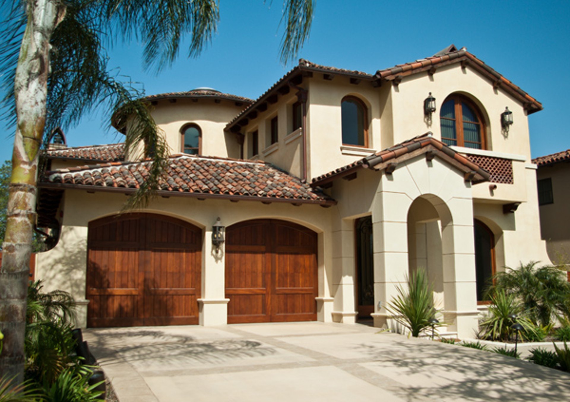 Stucco and texture coating on a Southern California home exterior