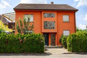 Verkaufte Immobilie: Solides Wohnhaus mit drei Einheiten in Heilbronn-Horkheim