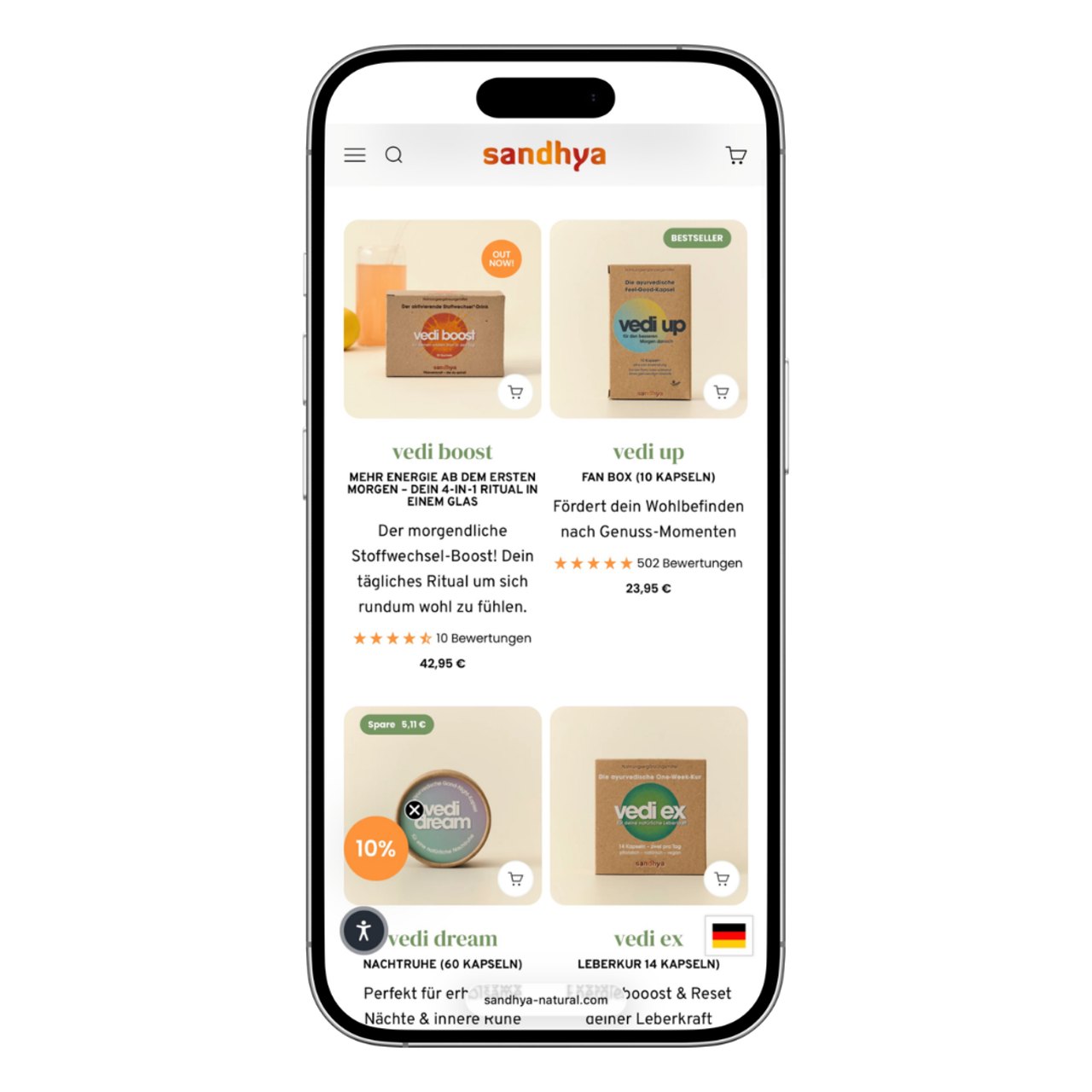 Ein weißes Smartphone zeigt den Sandhya Online-Shop mit vier Produktangeboten.