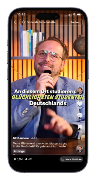 Das Video der Europa-Universität-Flensburg-Kampagne auf einem Smartphone