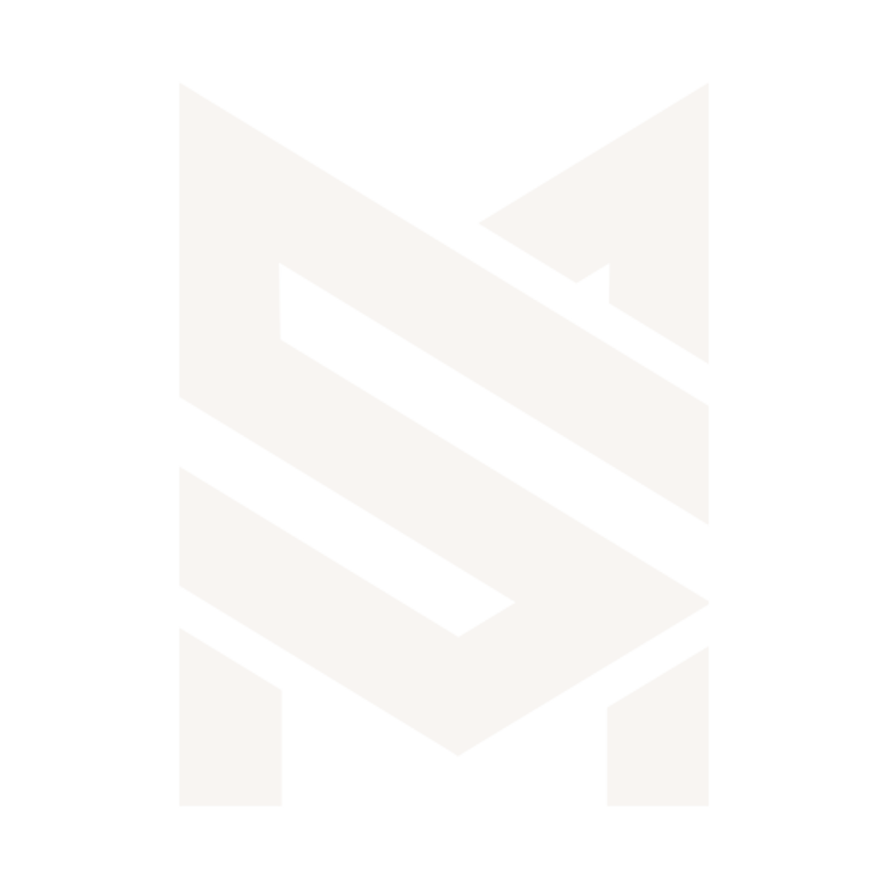 Weißes stilisiertes Logo der Buchstaben S und M auf grünem Hintergrund.