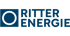 Blaues Ritter Energie Logo auf dunklem Hintergrund, links ein Quadrat mit Kreis, rechts der Schriftzug.