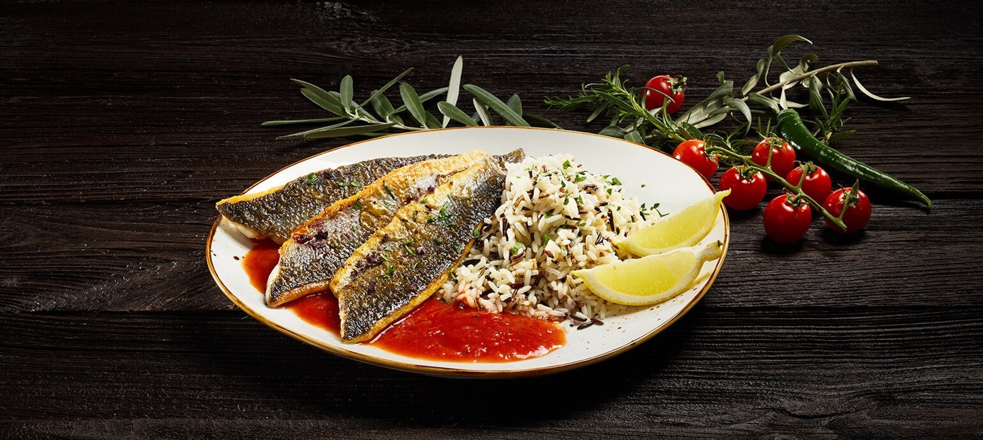 Gebratener Fisch mit Wildreis