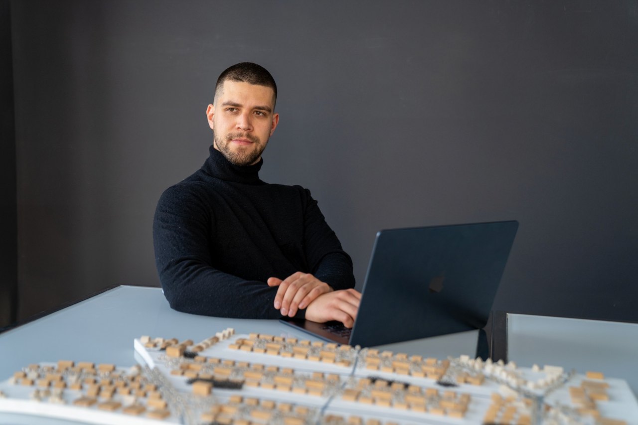 Thomas Antoniadis, Gründer von Growth Estate