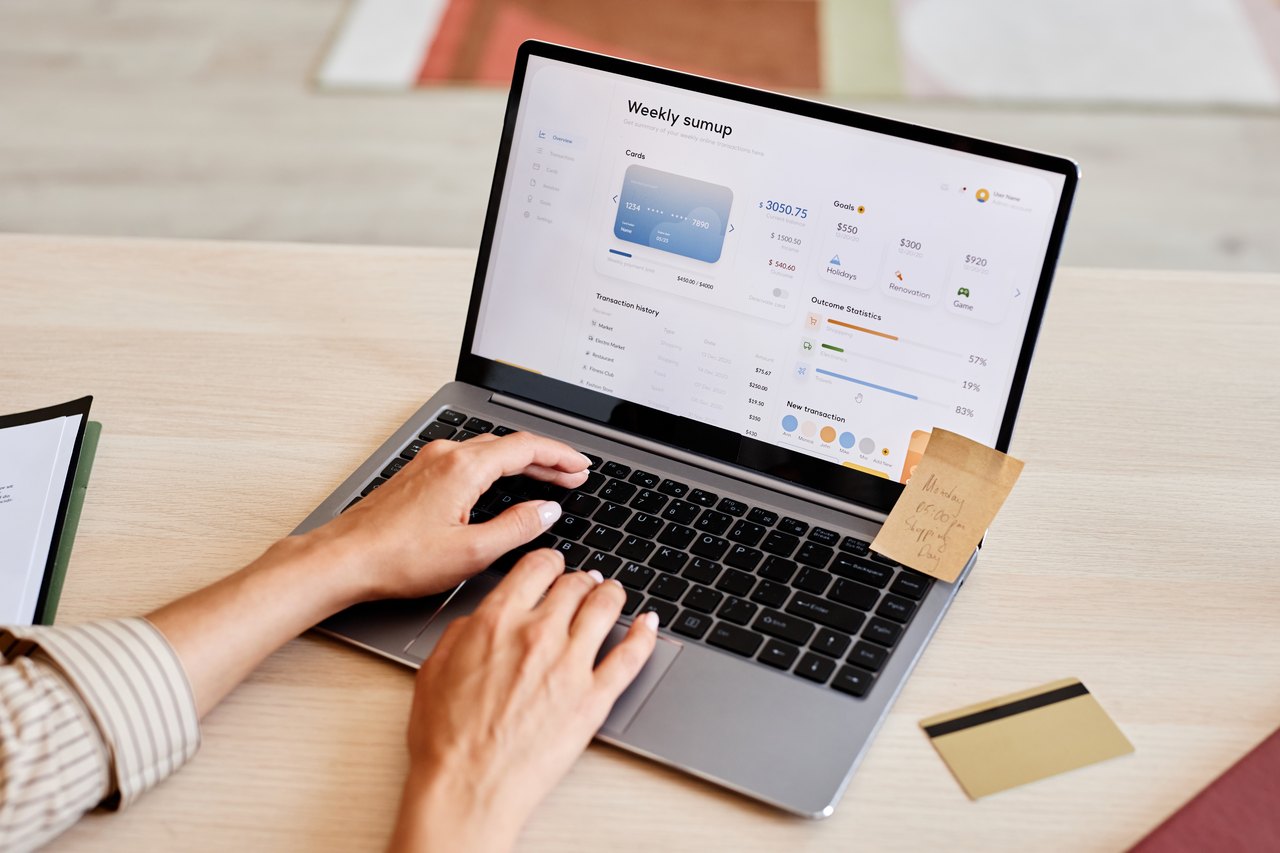 Google-Unternehmensprofil mit Bewertungen auf dem Smartphone.