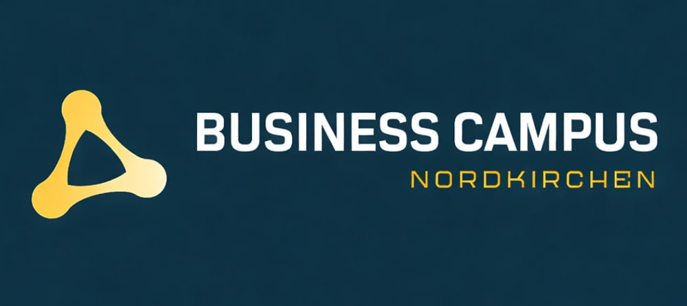 Logo des Business Campus Nordkirchen mit gelbem Symbol und weißer Schrift auf dunkelblauem Hintergrund.