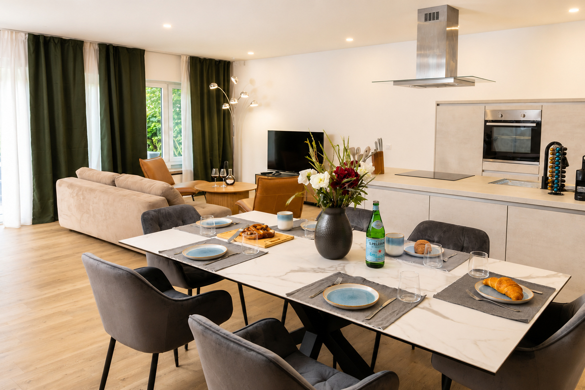 Essbereich_Kueche_Airbnb_2048x1365.jpg