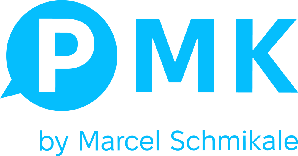 PMK-Logo mit Sprechblase um "P", Text "PMK by Marcel Schmikale" in Blau.