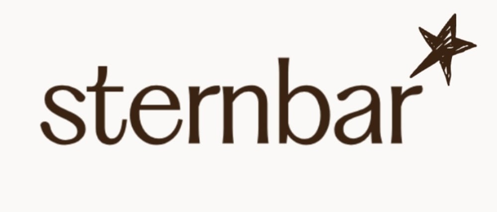 Brauner "sternbar" Text mit einem skizzierten braunen Stern oben rechts.