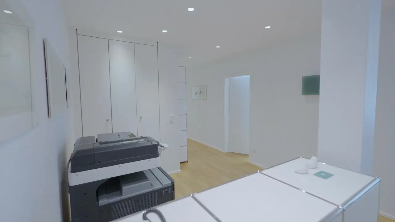 Büroflur mit Kopierer