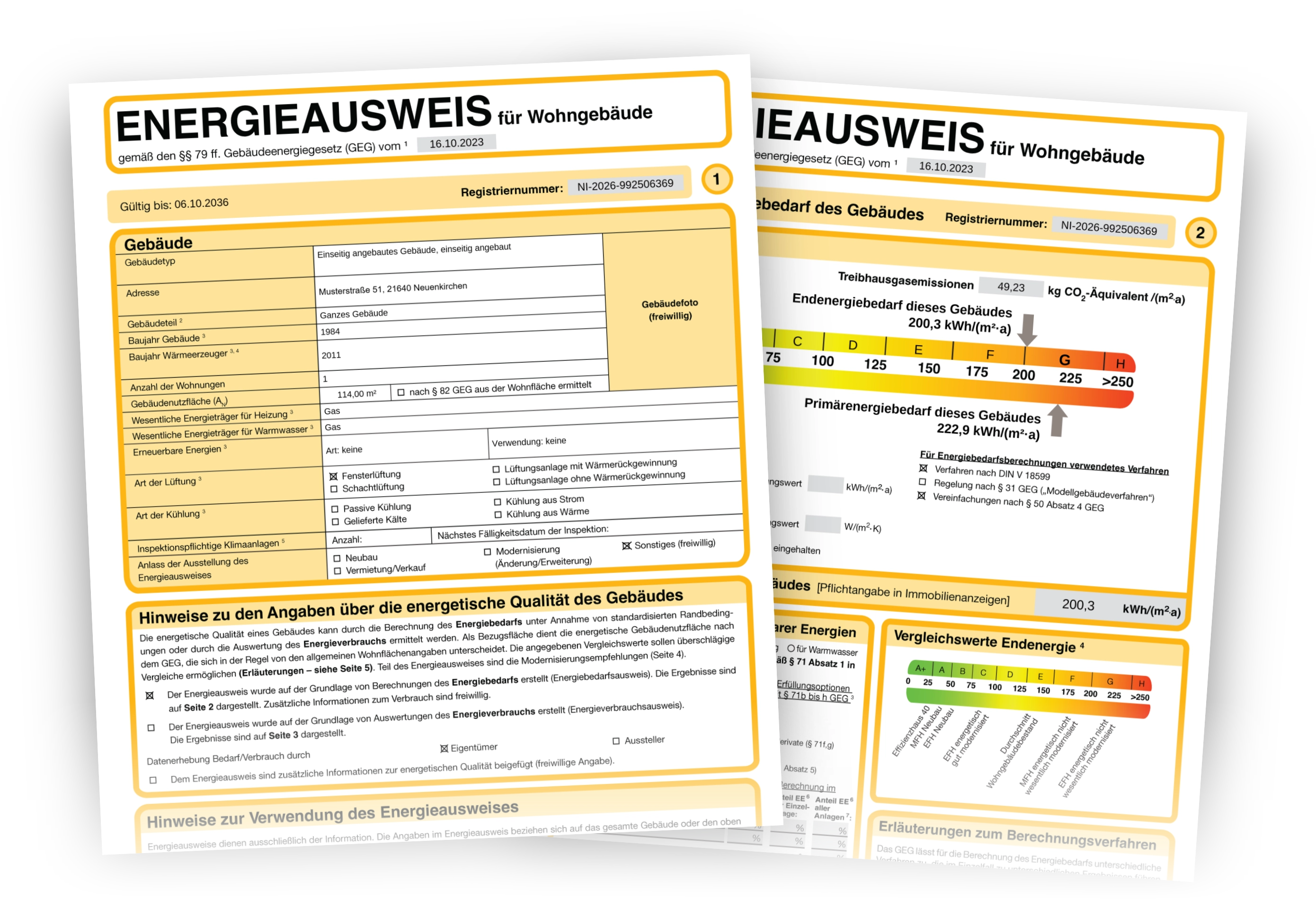 Beispiel eines Energiebedarfsausweises nach GEG: Seite 1 mit Gebäudedaten und Seite 2 mit Energieeffizienzskala