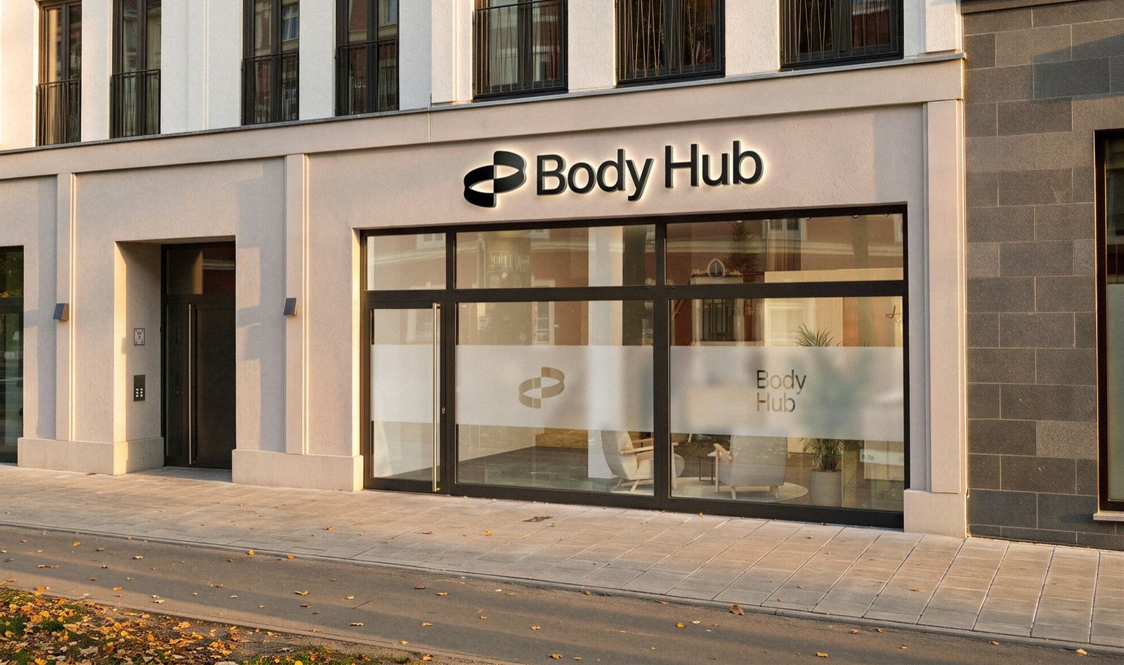 Eingang des BodyHub Studios in der Regerstraße in München-Haidhausen