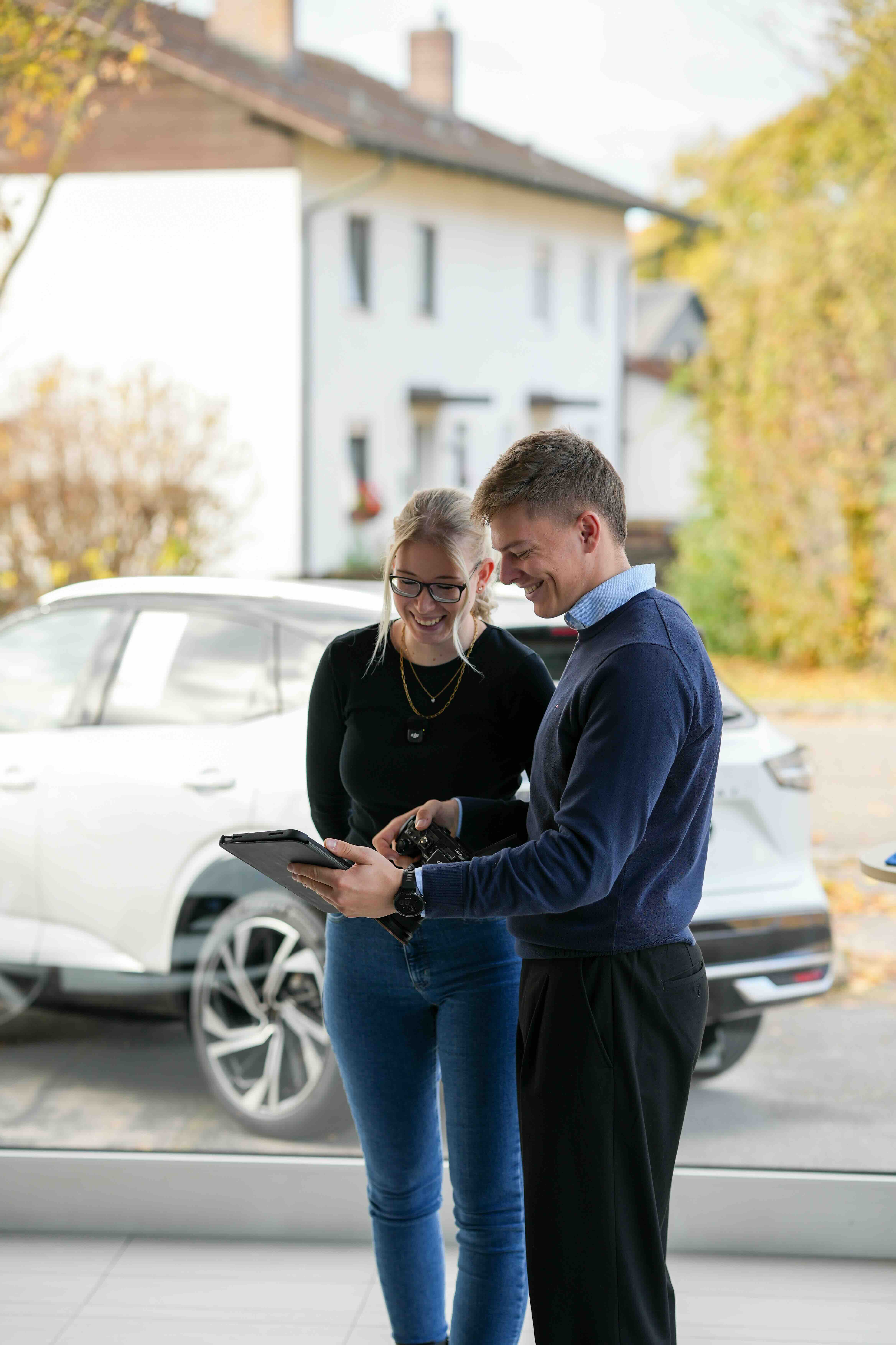 Sebastian Thanner im Büro von Thanner Media in Straubing