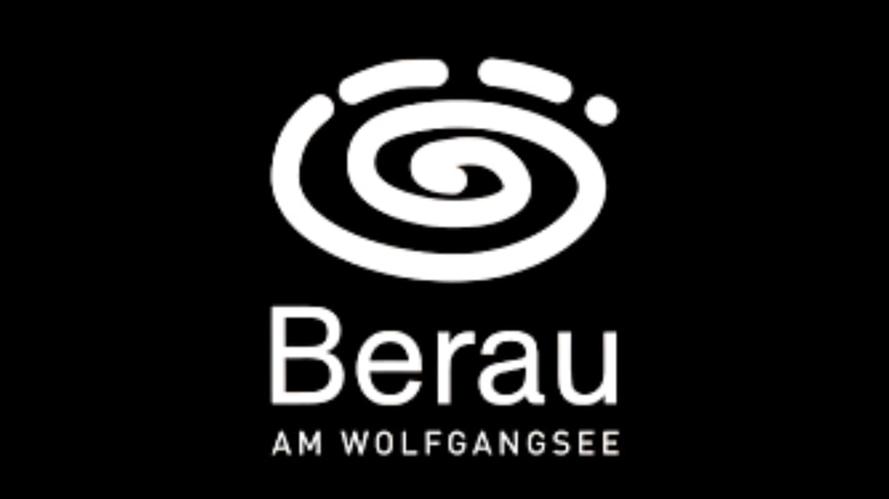 Berau am Wolfgangsee Logo mit stilisierter Wellenform.