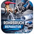 Klempner repariert undichter Wasserleitung mit Schraubenschlüssel; Text: "ROHRBRUCH REPARATUR"