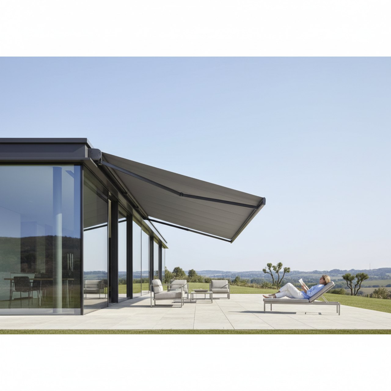 Glasschiebewände verwandeln das Terrassendach in einen Kaltwintergarten