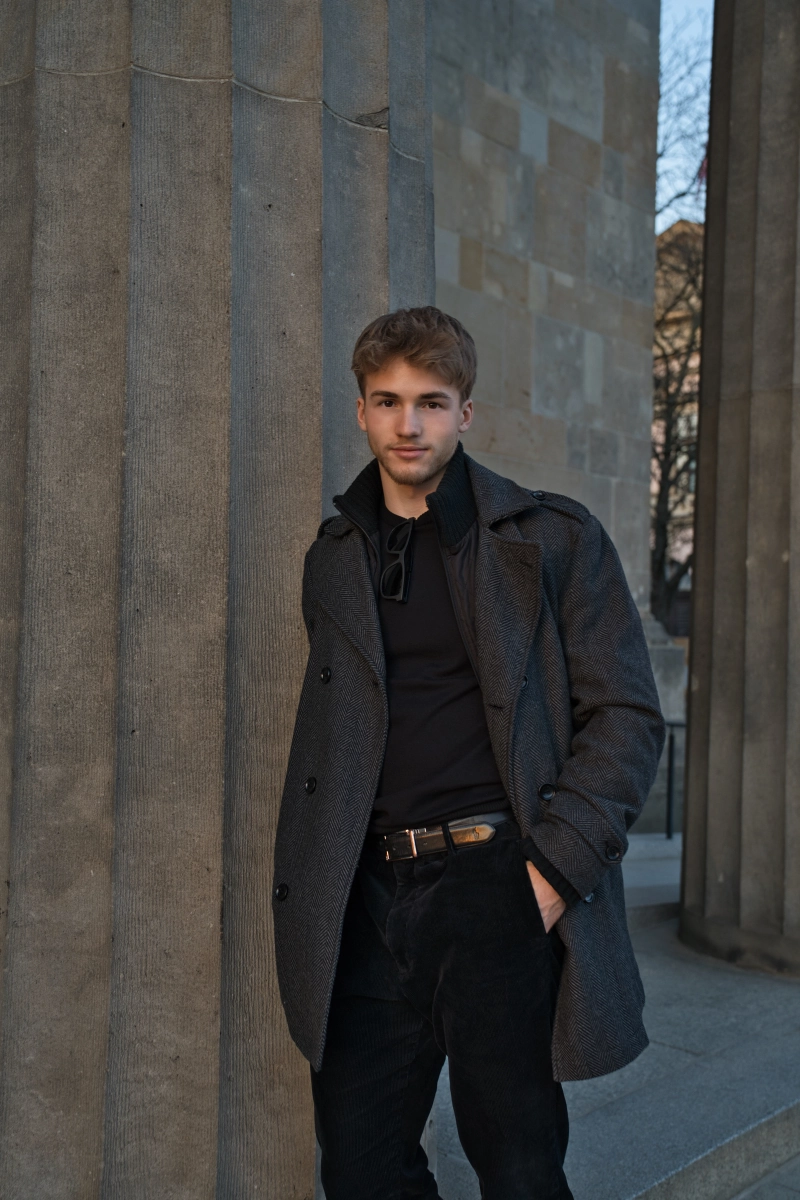 Linus L. Auer
