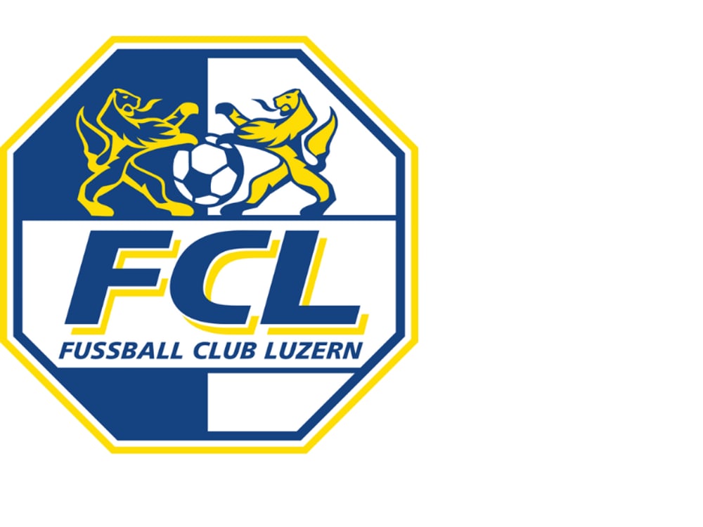 Achteckiges Wappen in Blau-Weiß mit zwei gelben Löwen, einem Fußball und "FCL FUSSBALL CLUB LUZERN" in Blau.