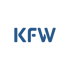 KFW-Logo in Blau auf dunkelgrünem Hintergrund.