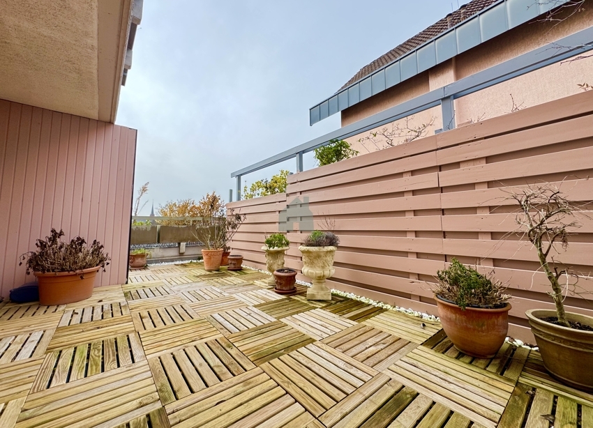 Lichtdurchflutete City-Wohnung mit Dachterrasse in 47441 Moers