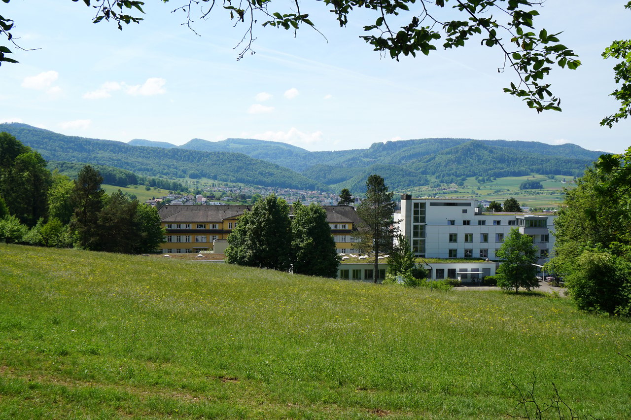 Seniorenzentrum Rosengarten in Laufen, Aussenansicht