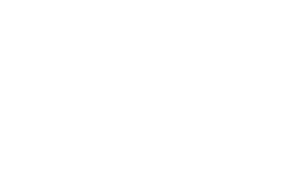 Der weiße Text "DML CONSULTING" steht auf grünem Hintergrund, gefolgt von zwei blauen Pfeilen.