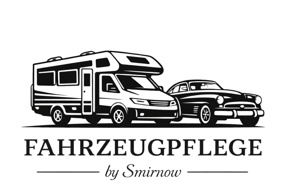 Wohnmobil und klassisches Auto mit Text "FAHRZEUGPFLEGE by Smirnow" auf dunkelgrünem Hintergrund.