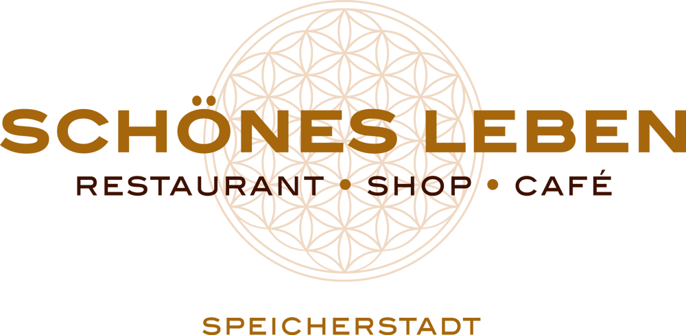 Logo "SCHÖNES LEBEN" mit Lebensblume, darunter "RESTAURANT • SHOP • CAFÉ" und "SPEICHERSTADT".