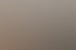 Eine Psychologin im norwegischen Pullover sitzt einem Mann in einem Beratungsgespräch gegenüber.