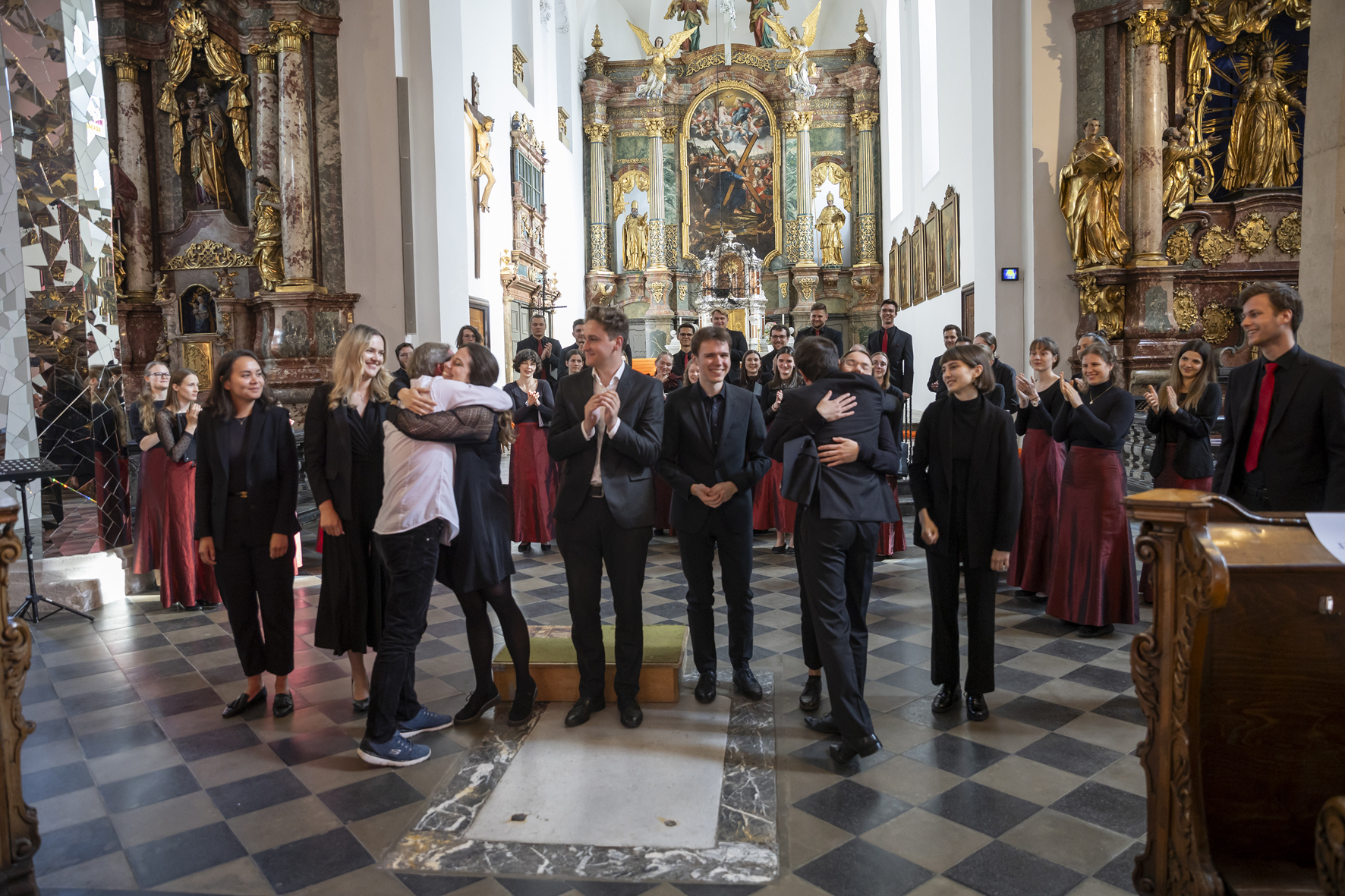 Cantanima and a masterclass conductor at the closing concert in the Andräkirche, Voices of Spirit 2024, Graz