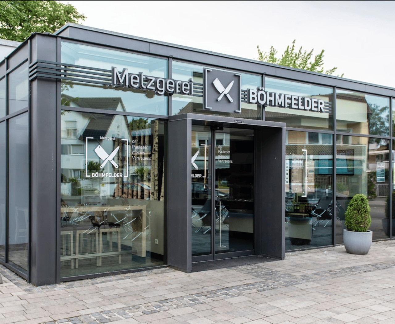 Ladenfront einer Filiale der Metzgerei Böhmfelder