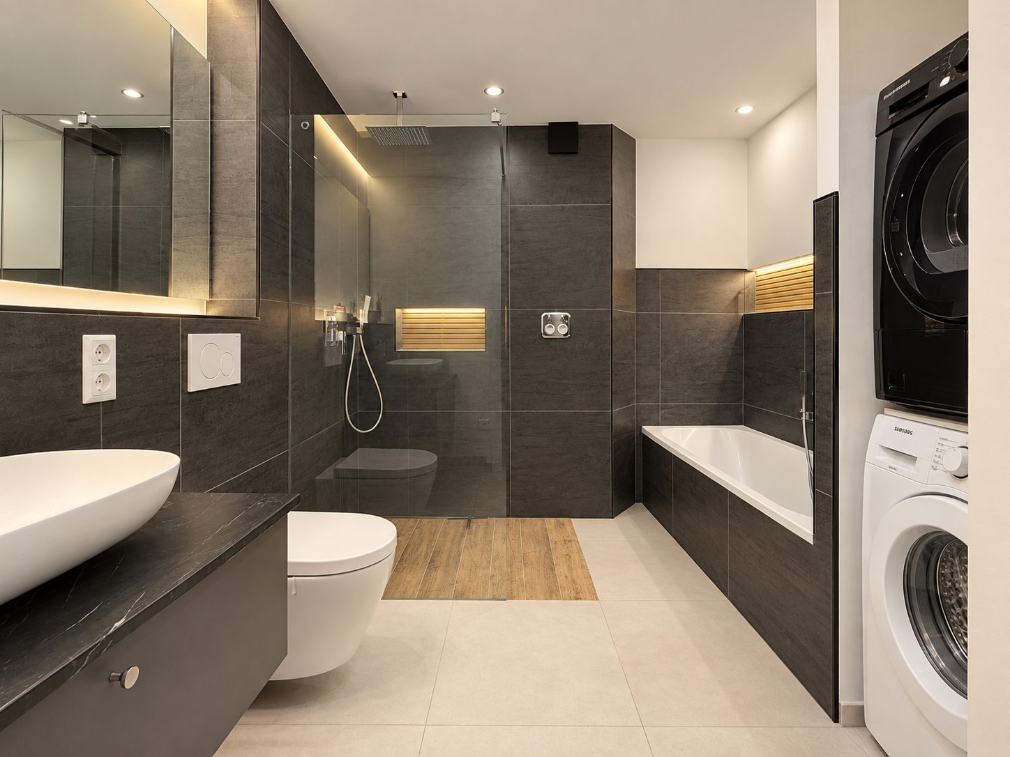 Modernisiertes Badezimmer nach der Sanierung