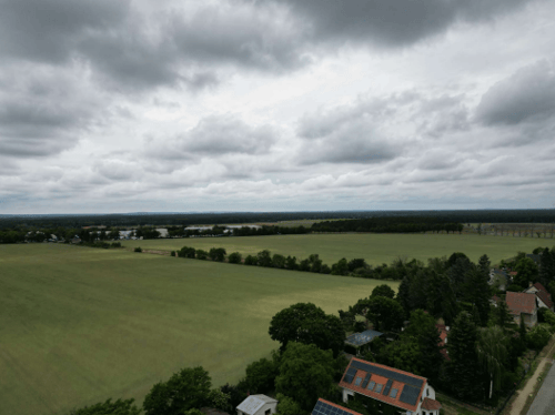 Mit Baugenehmigung für 250 m2 Haus! Grundstück sucht neuen Eigentümer