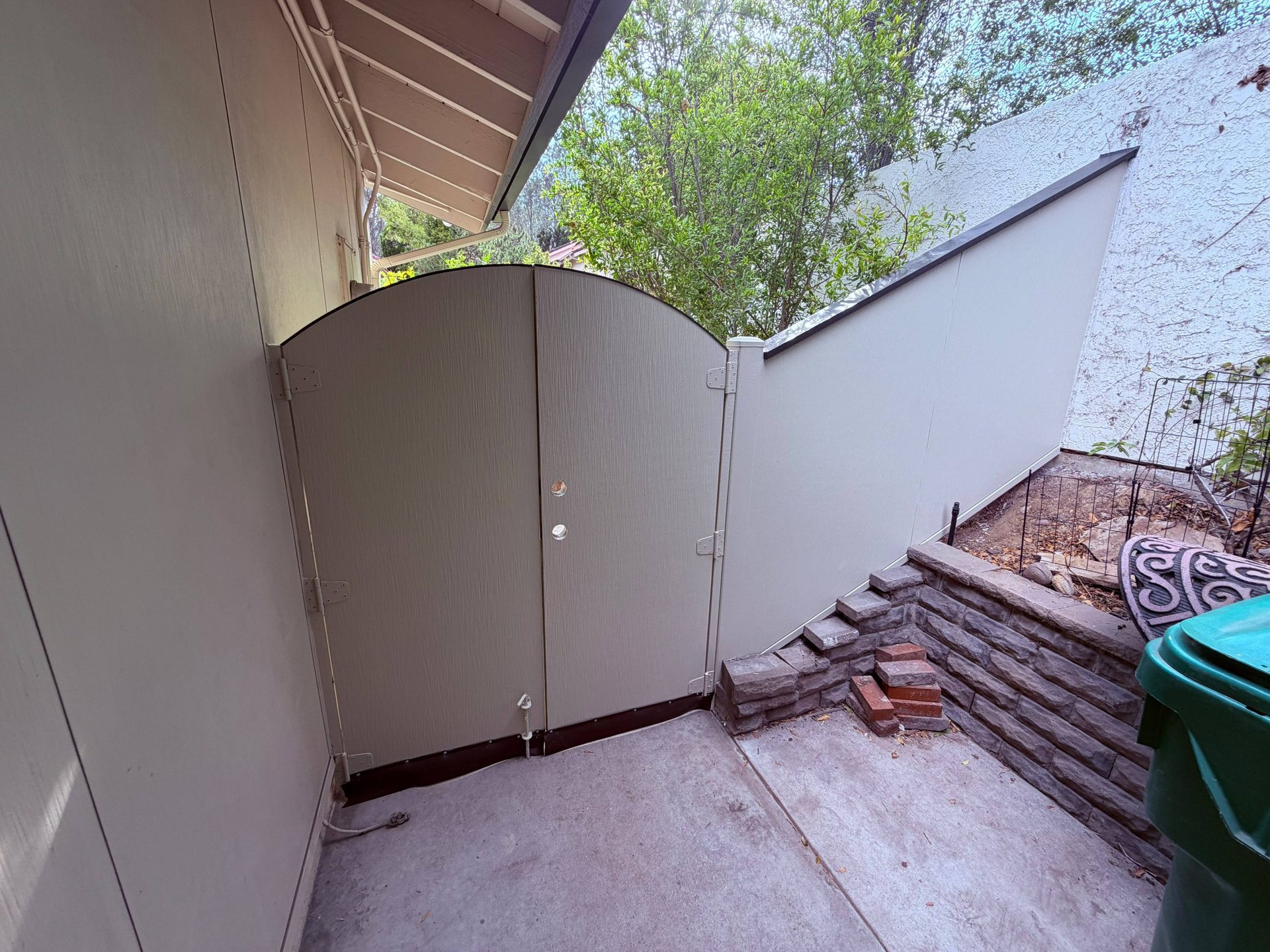 Matching gate in a James Hardie Architectural Panel fence at a San Diego home